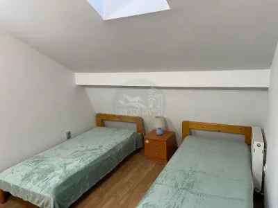 Apartament cu 4 camere 2 bai zona Vasile Aaron - foto 8