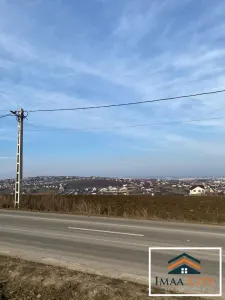 24000 mp teren in comuna Miroslava, pozitionat excelent - foto 5