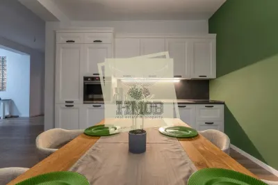 Apartament de LUX 3 camere si curte Parcul Sub Arini - foto 5