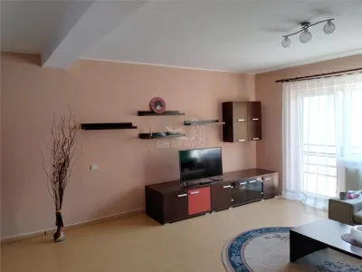 Apartament 2 camere si balcon zona Strand - foto 3