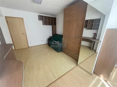 Apartament 3 camere 2 balcoane etaj 1 - zona Centrala - foto 11