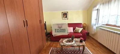 Casa cu 4 camere 2 bai si 830 mp teren in zona Bavaria - foto 12