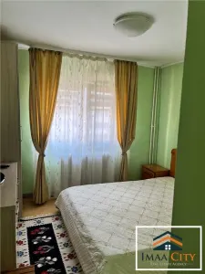 Apartament 3 camere, bulevard Pacurari - Iasi