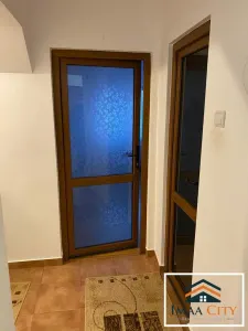 Apartament 3 camere, Billa, bloc tip Vila - foto 2
