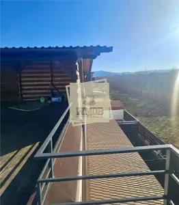 Apartament 3 camere terasa 80 mp si  curte 145 mp zona Calea Cisnadiei - foto 11