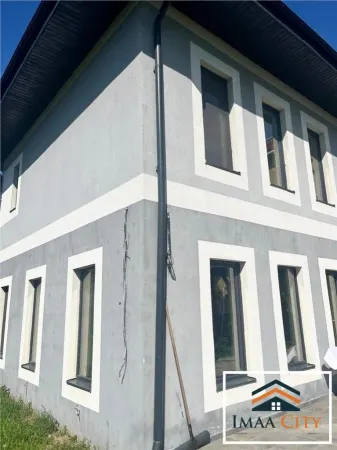 Casă 4 camere Iași - poza 1