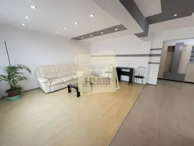 Apartament 3 camere 2 balcoane etaj 1 - zona Centrala - foto 4
