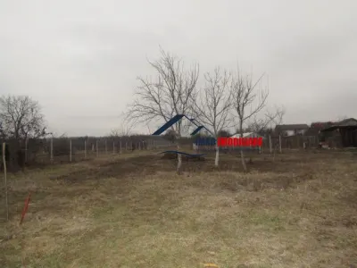 1,4 km de Oras! Vanzare Vila P+E+M in Targoviste - Exterior nord - foto 12