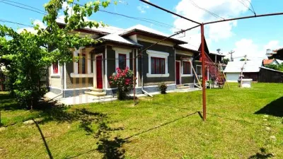 O Casa cu suflet, curte superba, la doar 7 km de Targoviste. - foto 2