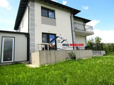 Calitate si Confort! Inchiriere Vila P+E in Targoviste Periferie. - foto 11