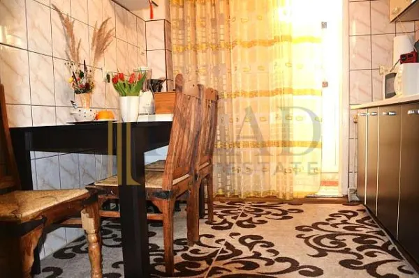 Apartament 3 camere Târgoviște - poza 8