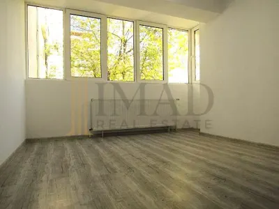 Vanzare apartament et 1, 4 cam 125 mp, complet renovat in Targoviste. - foto 6