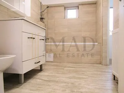Vanzare apartament et 1, 4 cam 125 mp, complet renovat in Targoviste. - foto 9