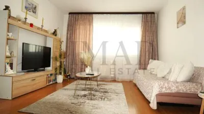 Ofertă rară! Vanzare Apartament 3 camere Micro 5, Balaban - zona Hyperici. - foto 3