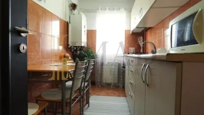 Ofertă rară! Vanzare Apartament 3 camere Micro 5, Balaban - zona Hyperici. - foto 7