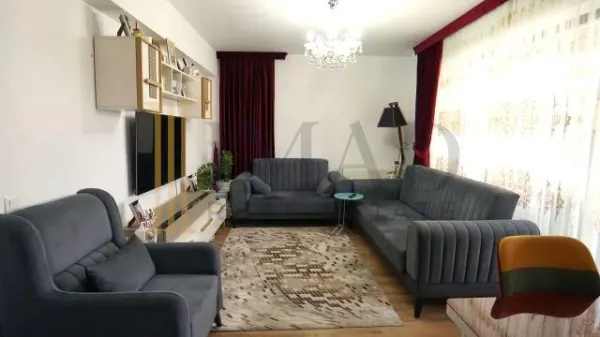 Apartament 3 camere Târgoviște - poza 1
