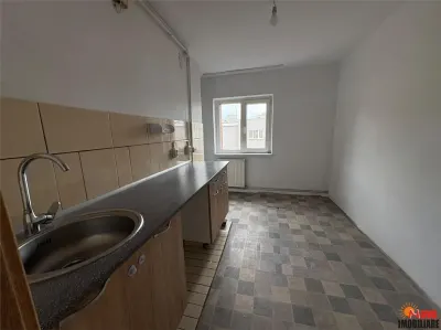Apartament doua camere Centrul Civic - Zizinului - foto 6