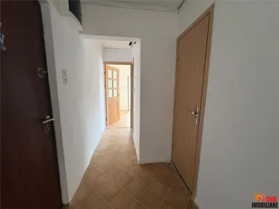 Apartament doua camere Centrul Civic - Zizinului - foto 8