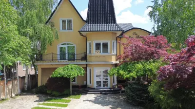 Cladire 9 camere! In oras Suceava! De vanzare! 0727817187 - foto 2