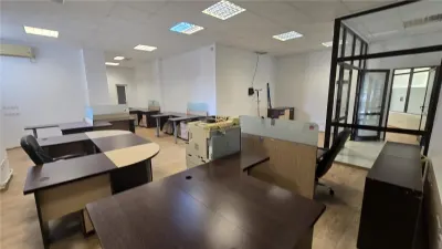 Spatiu Birouri - 180 mp! In Suceava! De Inchiriat! 0727817187 - foto 12
