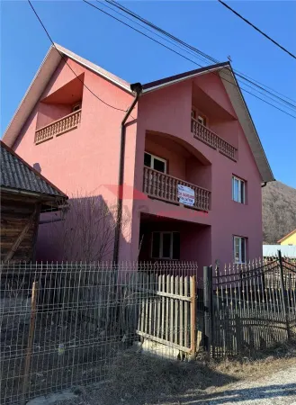 Casă 4 camere Telciu - poza 2