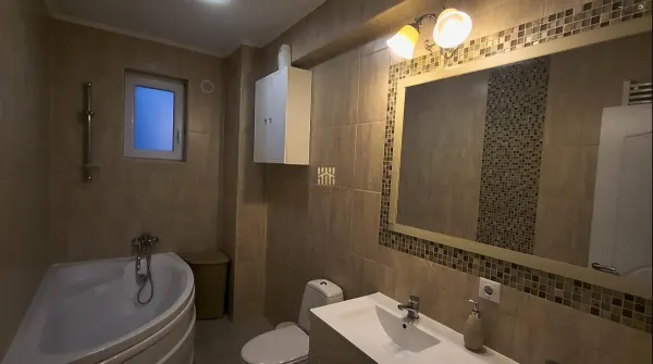 Apartament 4 camere Ipotești - poza 2