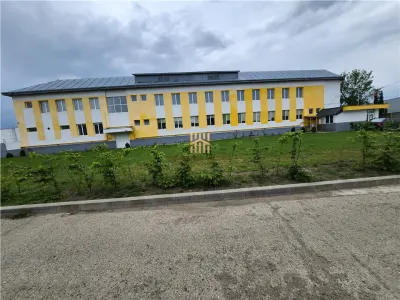 Fabrică de Vânzare în Pașcani, Iași | 5.000 mp Utili | Teren 10.000 mp | La 6 km de Nodul Rutier al Autostrăzii Moldovei A7 | Acces TIR | Rampă de Înc - foto 15
