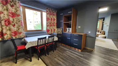 Apartament 3 Camere de Închiriat în Suceava – Cartier George Enescu | Lângă Pădure | Curte Privată | Parcare Individuală | 2 Băi - foto 12