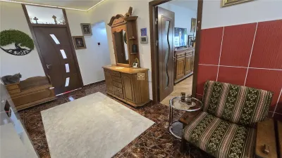 Apartament 4 camere – bloc Belvedere! Suceava! De Vanzare! 0727817187 - foto 2
