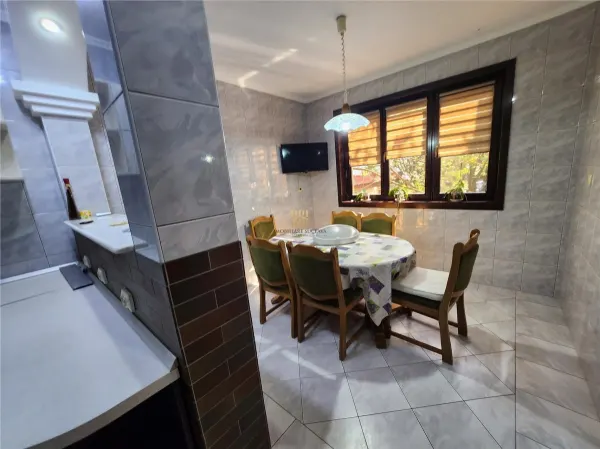 Casă 7 camere Suceava - poza 3