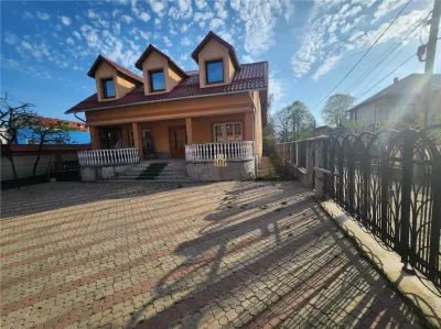 CASĂ PREMIUM CU TERASĂ ȘI MULT SPAȚIU | SUCEAVA | 499.000 Euro | 0% COMISION - foto 9