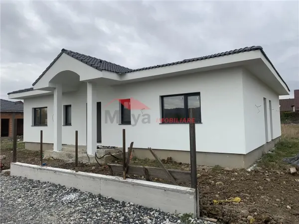 Casă 3 camere Bistrița - poza 1
