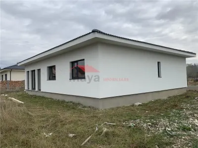 Casa de vanzare, zona Unirea - foto 13