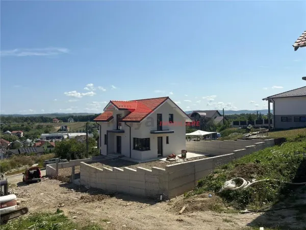 Casă 3 camere Dej - poza 1