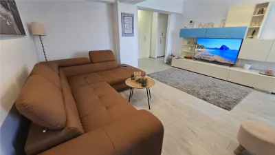 Apartament Ultracentral  2 camere  De Inchiriat  Zona Primarie Suceava - foto 2