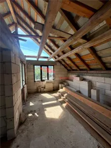 Casa P+E, Tarlisua - foto 2
