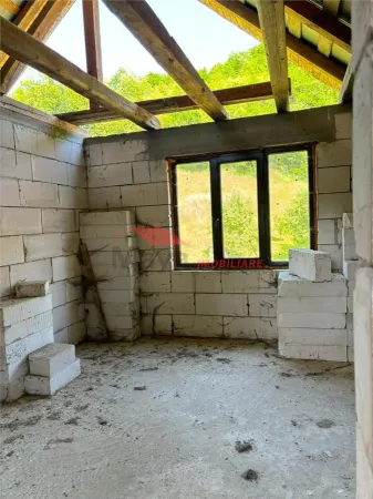 Casă 3 camere Tarlisua - poza 3