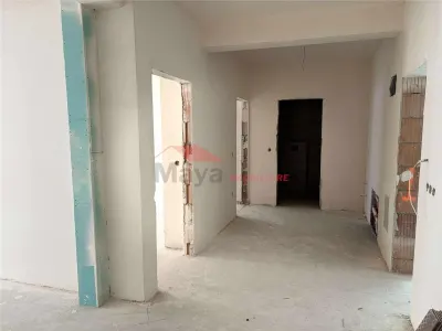 Apartament 2 camere , decomandat, zona de jos - foto 3