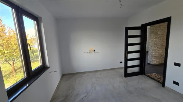 Casă 5 camere Mitocu Dragomirnei - poza 5