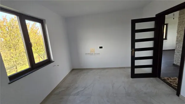Casă 5 camere Mitocu Dragomirnei - poza 7