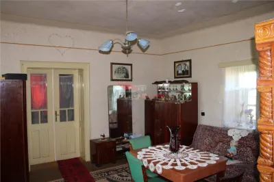 Casa cu 60 ari teren Coldau , Str. Principala - foto 27