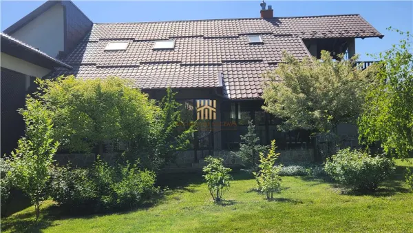 Casă 7 camere Ipotești - poza 13