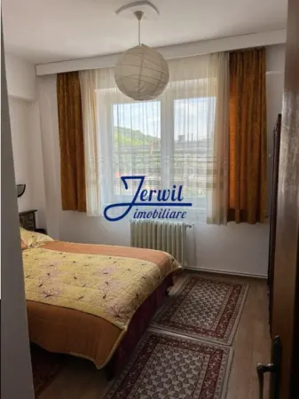 Apartament 3 camere Reșița - poza 2