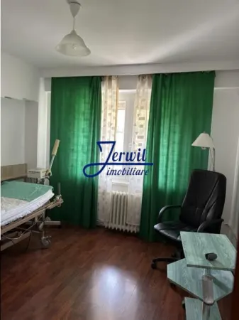 Apartament 3 camere Reșița - poza 3