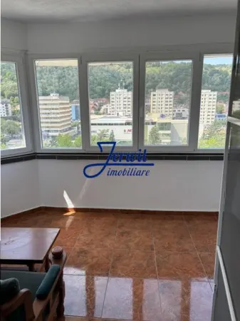 Apartament 3 camere Reșița - poza 5