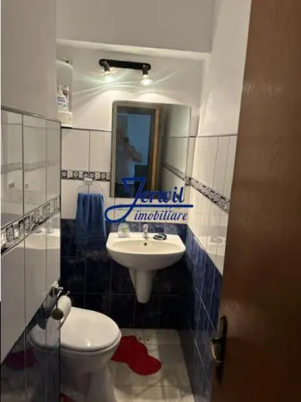 Apartament 3 camere Reșița - poza 8