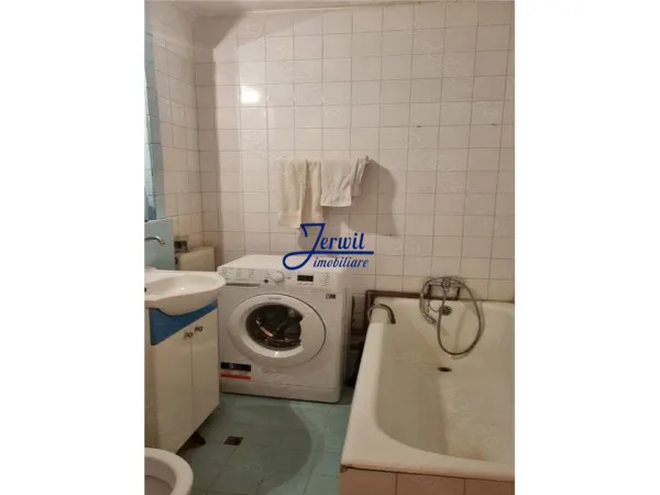 Apartament 4 camere Reșița - poza 5
