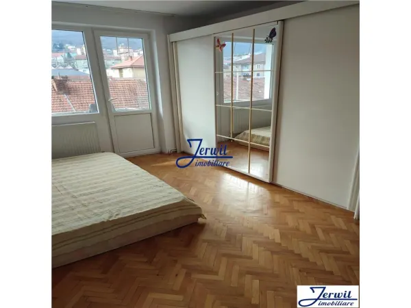Apartament 2 camere Reșița - poza 3