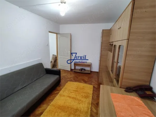 Apartament 1 camera Reșița - poza 1
