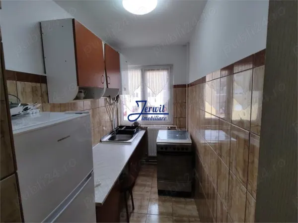 Apartament 1 camera Reșița - poza 2